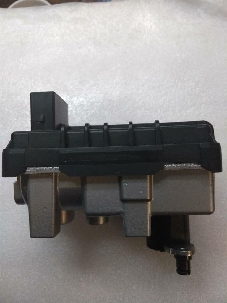 The turboelectric drive G221 No. 6NW008412 is suitable for Mondeo Jaguar X Type 2.0 2.2 TDCi, 728680 4S7Q6K6EN